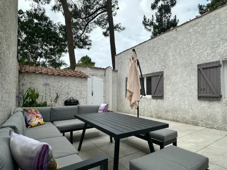 Villa rénovée 80m², 3 chambres, 8 pers, terrasse, parking - Photo 4