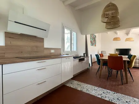 Villa rénovée 80m², 3 chambres, 8 pers, terrasse, parking - Photo 9