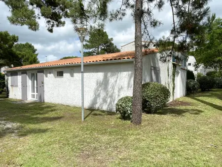 Villa rénovée 80m², 3 chambres, 8 pers, terrasse, parking - Photo 25