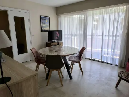 Appartement 2P avec terrasses, parking privé, à 100m des plages - Juan-les-Pins - Photo 2