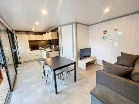 Chalet de Standing à Jullouville: 6 Couchages, Piscine Chauffée, Proche Plage et Commerces, WiFi Gratuit - Photo 2