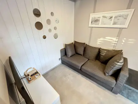 Chalet de Standing à Jullouville: 6 Couchages, Piscine Chauffée, Proche Plage et Commerces, WiFi Gratuit - Photo 5
