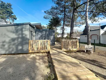 Chalet de Standing à Jullouville: 6 Couchages, Piscine Chauffée, Proche Plage et Commerces, WiFi Gratuit - Photo 17