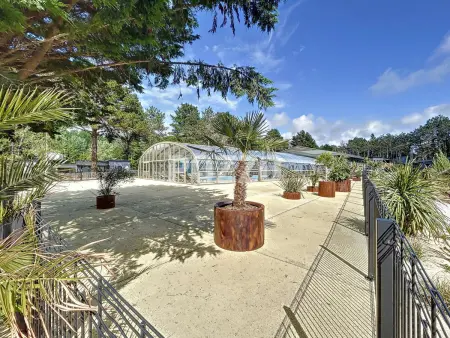 Chalet de Standing à Jullouville: 6 Couchages, Piscine Chauffée, Proche Plage et Commerces, WiFi Gratuit - Photo 20