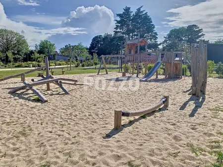 Chalet de Standing à Jullouville: 6 Couchages, Piscine Chauffée, Proche Plage et Commerces, WiFi Gratuit - Photo 21