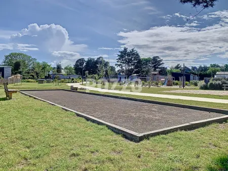 Chalet de Standing à Jullouville: 6 Couchages, Piscine Chauffée, Proche Plage et Commerces, WiFi Gratuit - Photo 24