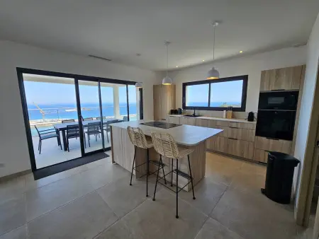 Maison moderne neuve avec piscine privée, clim et WiFi à Solenzara - Photo 4