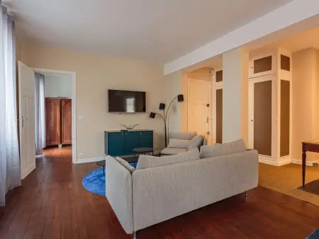 Bel appartement moderne à 2 pas de la plage et rue piétonne, centre-ville, calme, WIFI inclus - Photo 2