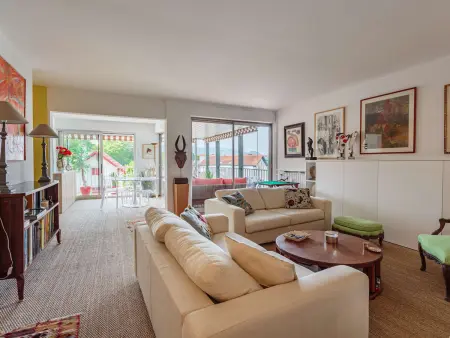 Appartement moderne en centre-ville avec balcon et parking à 400m de la plage - Photo 8