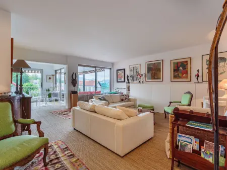 Appartement moderne en centre-ville avec balcon et parking à 400m de la plage - Photo 10