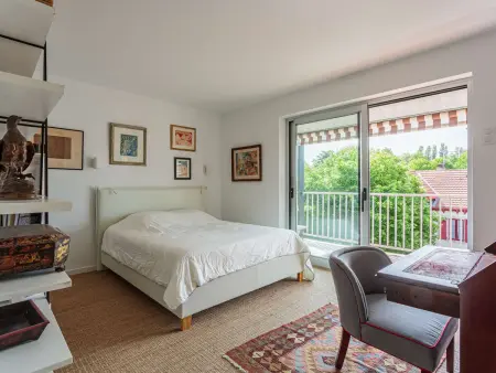 Appartement moderne en centre-ville avec balcon et parking à 400m de la plage - Photo 13