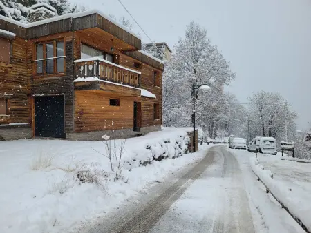 Chalet cosy 9 pers, grand balcon, près des pistes, parking privé - Photo 5