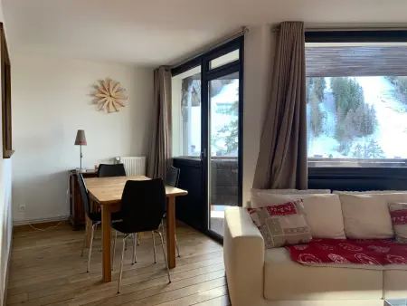 Appartement rénové 4 pers, balcon, proche pistes, parking - Photo 2