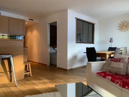 Appartement rénové 4 pers, balcon, proche pistes, parking - Photo 9