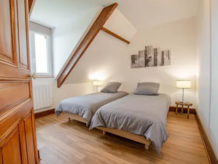 Maison rénovée 4 chambres avec jardin clos, proche lacs et loisirs, à 25 min de Troyes - Photo 1