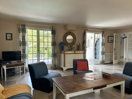 Villa spacieuse avec piscine et jardin pour 15 pers. - Photo 8