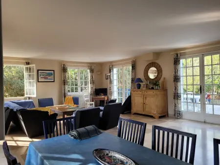 Villa spacieuse avec piscine et jardin pour 15 pers. - Photo 10