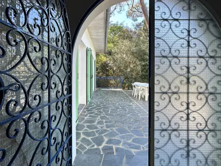 Villa spacieuse avec piscine et jardin pour 15 pers. - Photo 11