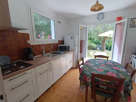 Maison avec WIFI, jardin clos, terrasse, à 600m de la plage - Pleumeur-Bodou - Photo 7