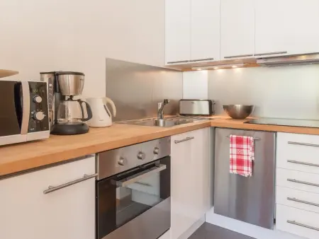 Studio rénové avec balcon sud, skis aux pieds, parking et grand jardin, La Salle-les-Alpes - Photo 2
