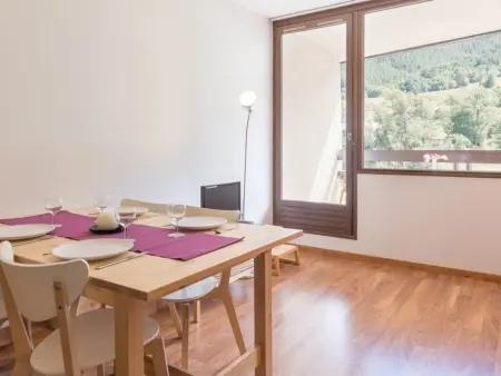 Studio rénové avec balcon sud, skis aux pieds, parking et grand jardin, La Salle-les-Alpes - Photo 3