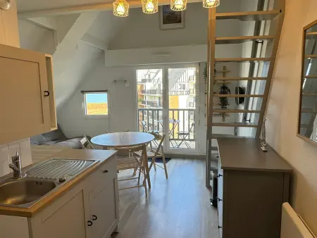 Appartement rénové 2 pièces, face mer, Cabourg - Photo 1