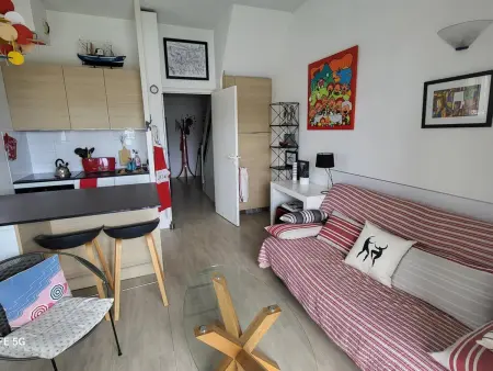 Appartement en duplex avec piscine, proche plage et piste cyclable à Urrugne - Photo 1