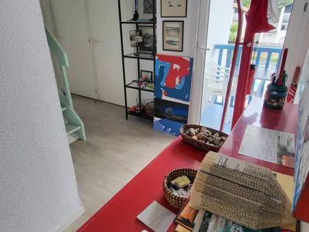 Appartement en duplex avec piscine, proche plage et piste cyclable à Urrugne - Photo 2