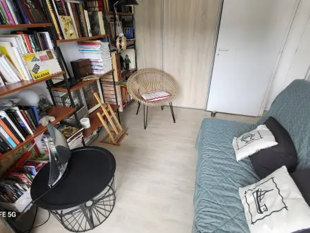 Appartement en duplex avec piscine, proche plage et piste cyclable à Urrugne - Photo 3