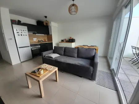 T2 moderne avec terrasse ensoleillée et parking au centre d'Anglet, proche des plages - Photo 2