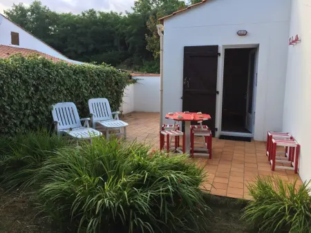Pavillon à 900m de la plage avec terrasse, jardin clos et 4 couchages - Photo 7