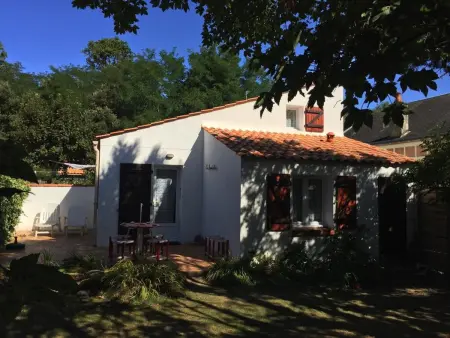 Pavillon à 900m de la plage avec terrasse, jardin clos et 4 couchages - Photo 18