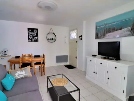 Charmant appartement avec jardin, proche plages, commerces et Royan, parking privé - Photo 2