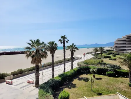 Canet-en-Roussillon T2 Moderne - Parking - Clim - 2ème étage avec ascenseur - 4 pers - Photo 1