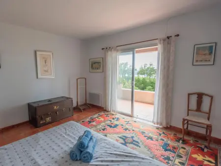 La porteuse deau, Villa avec vue panoramique et grande piscine - Photo 17