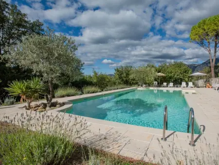 La porteuse deau, Villa avec vue panoramique et grande piscine - Photo 30