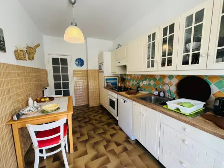 Villa 4 pièces à Calvi avec piscine, jardin et terrasses, à 1 km de la plage - Photo 10