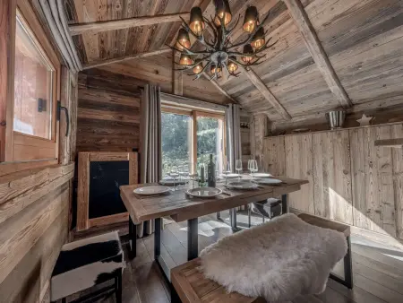 Chalet à Courchevel 1850, 8 personnes, skis aux pieds, sauna, Wifi - Photo 1