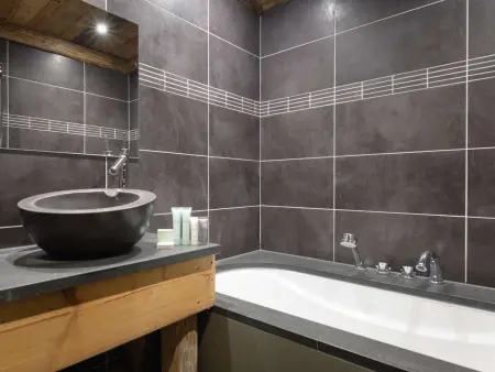 Chalet à Courchevel 1850, 8 personnes, skis aux pieds, sauna, Wifi - Photo 6