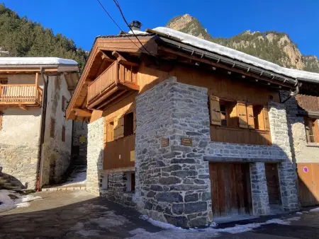 Charmante grange rénovée au calme, capacité 4 pers., balcon sud à Pralognan-la-Vanoise - Photo 16