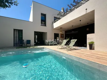 Villa moderne, 5 chambres, piscine privée, climatisation - 10 pers, Baho. - Photo 1