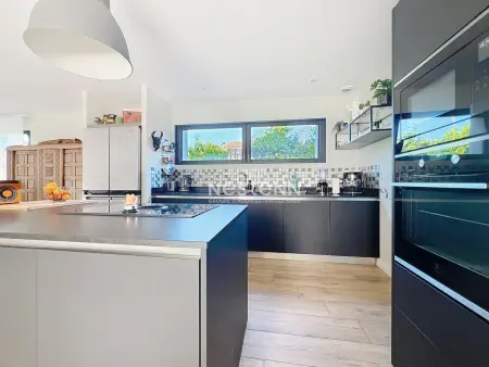 Villa moderne, 5 chambres, piscine privée, climatisation - 10 pers, Baho. - Photo 18