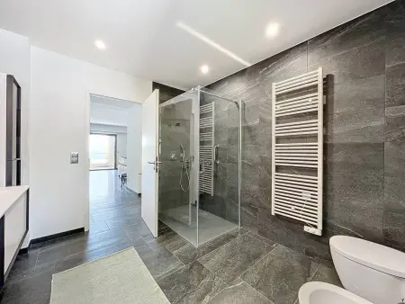 Appartement de standing 100m de la plage - 2 chambres, climatisation, parking, WiFi - Photo 13