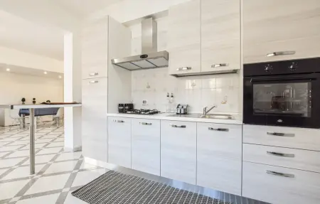Appartement 8 personnes à Casteldaccia - Photo 2