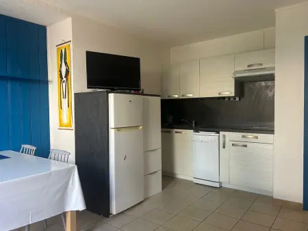 Saint-Cyprien: T3 en RDC, Terrasse, Parking, à 600m de la Plage - Photo 1