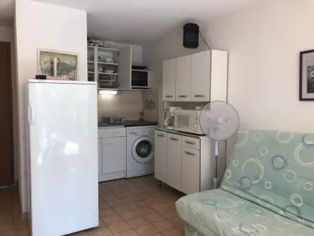 Location T2 Gruissan : Piscine, Parking, Clim, Proche Plage - Idéal Famille - Photo 2