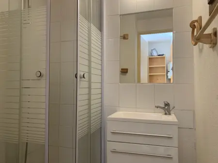 Location T2 Gruissan : Piscine, Parking, Clim, Proche Plage - Idéal Famille - Photo 5