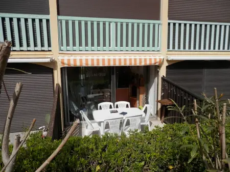 T2 RDC avec Terrasse, Piscine & Parking - Proche Vieux Village de Gruissan - Photo 1