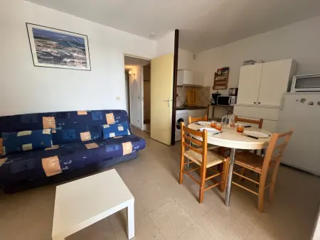 Gruissan: T2 Cabine, Piscine, Parking, Centre, 4/5 pers, Petit Budget - Photo 3