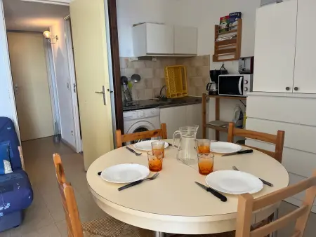 Gruissan: T2 Cabine, Piscine, Parking, Centre, 4/5 pers, Petit Budget - Photo 5